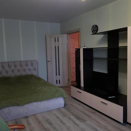 Apartment On Metro Mihalova Minsk Eksteriør bilde
